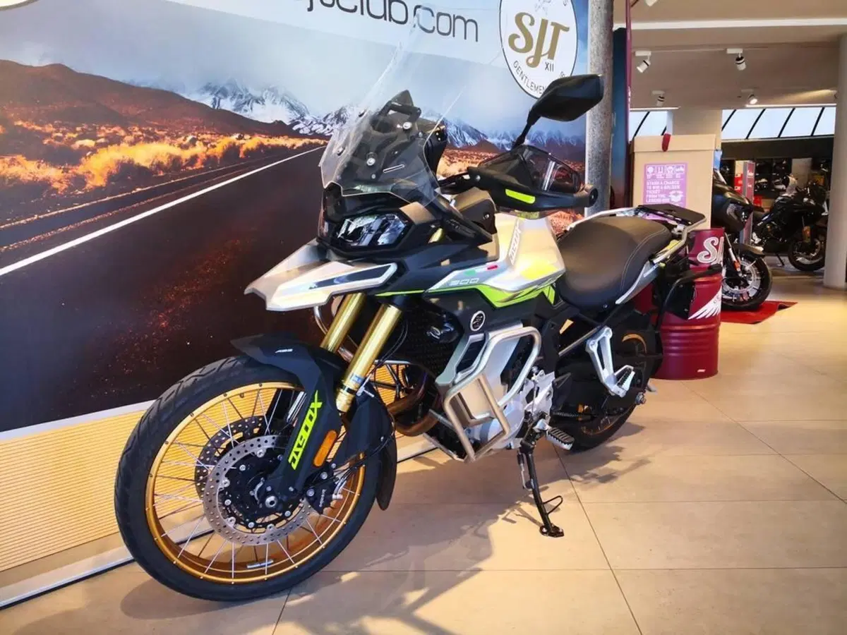 Voge Valico 900DSX (2024 - 26) (11)