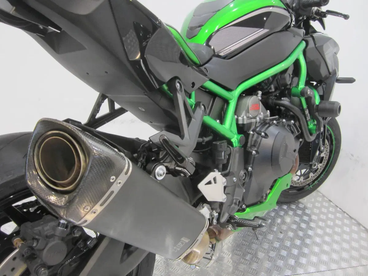 Kawasaki Z H2 SE (2021 - 24) (9)