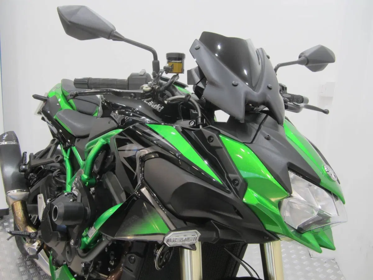 Kawasaki Z H2 SE (2021 - 24) (12)