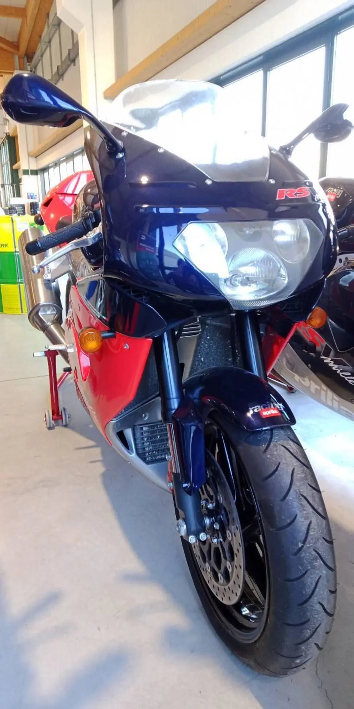 Aprilia RSV 1000 (1998 - 99) (2)
