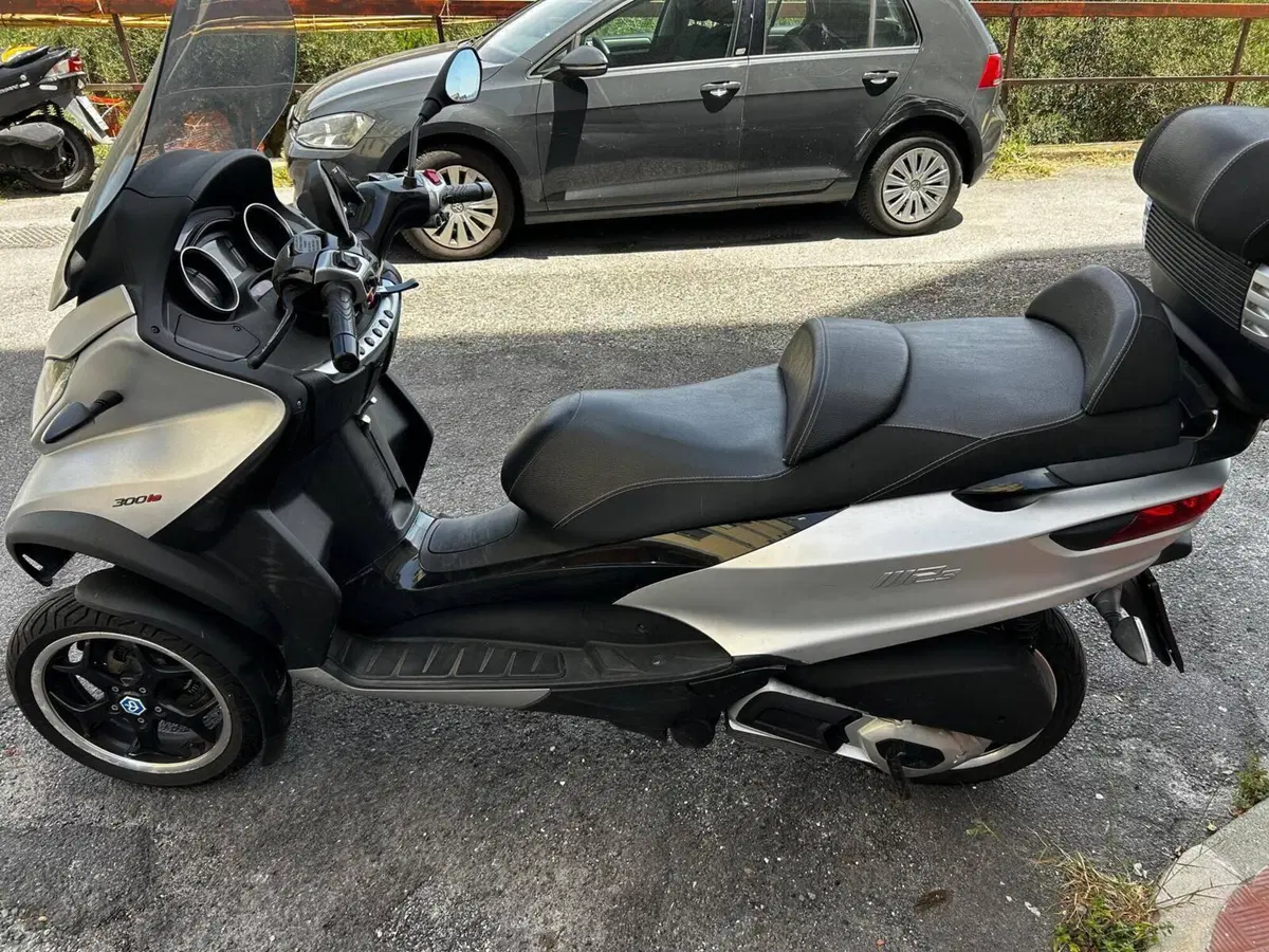 Piaggio Mp3 300 ie Sport LT ABS (2014 - 16) (4)