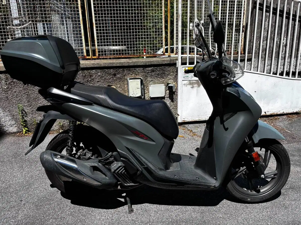 Honda SH 125i Sport (2022 - 23) (2)