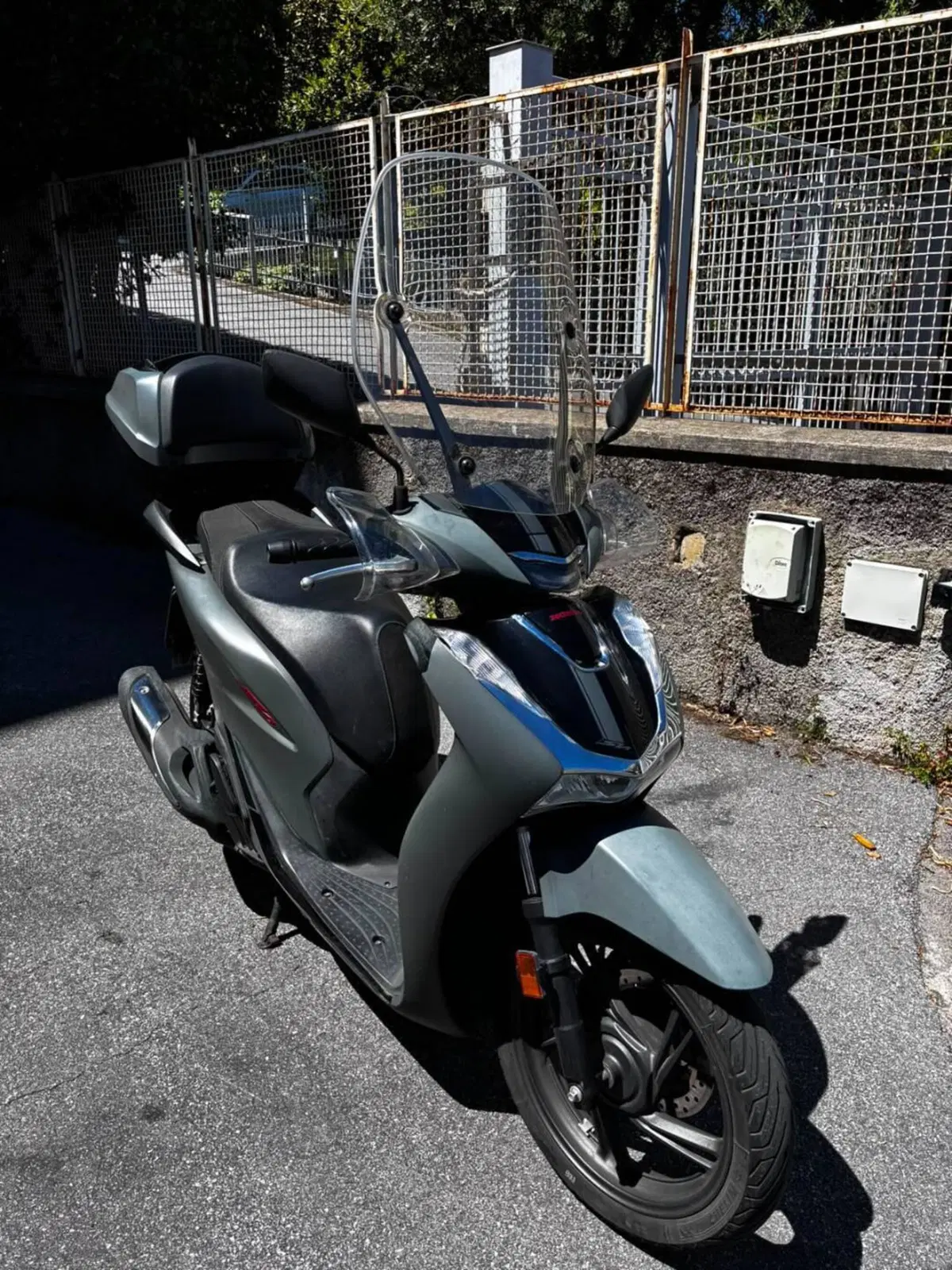 Honda SH 125i Sport (2022 - 23) (3)