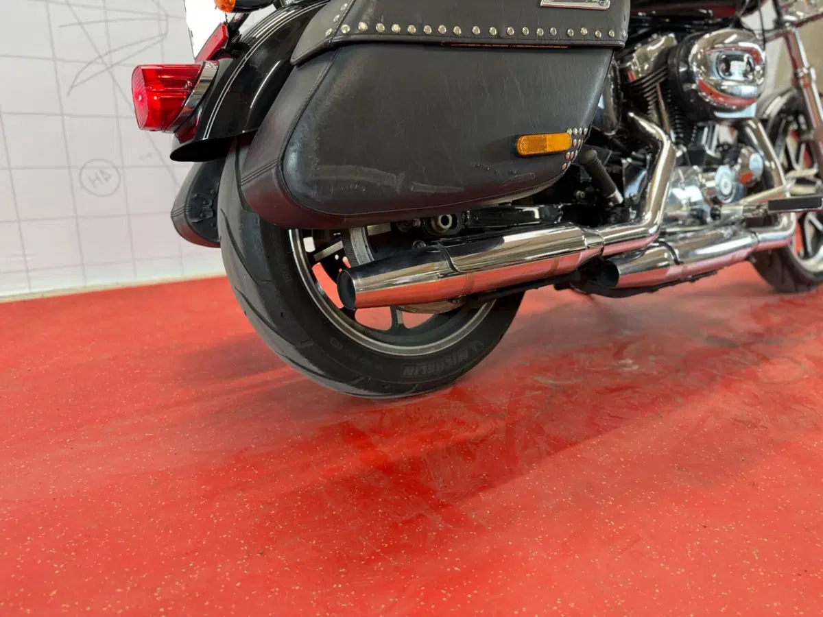 Harley-Davidson 1200 SuperLow (2014 - 16) - XL 1200T (12)