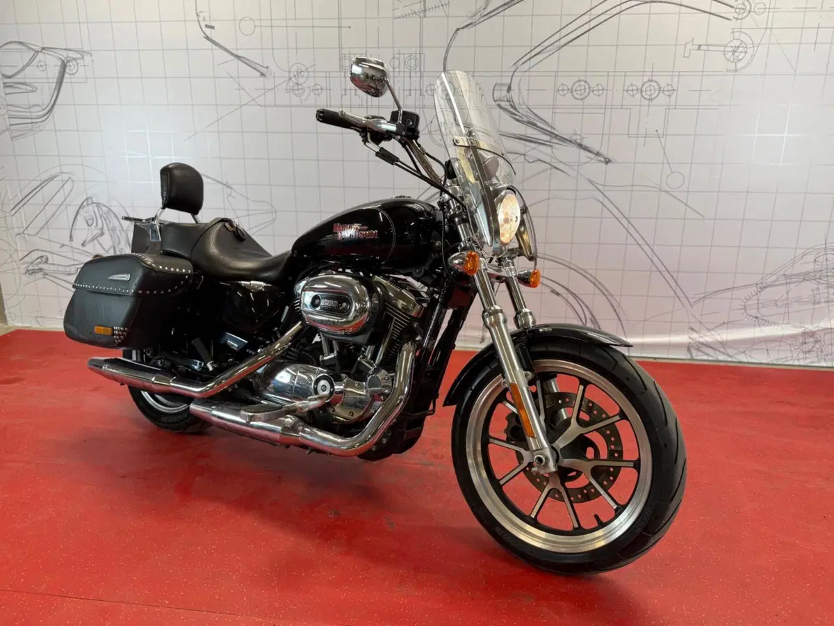 Harley-Davidson 1200 SuperLow (2014 - 16) - XL 1200T (2)