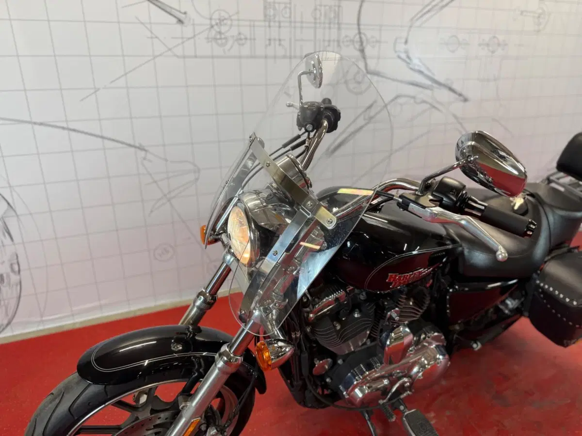 Harley-Davidson 1200 SuperLow (2014 - 16) - XL 1200T (15)