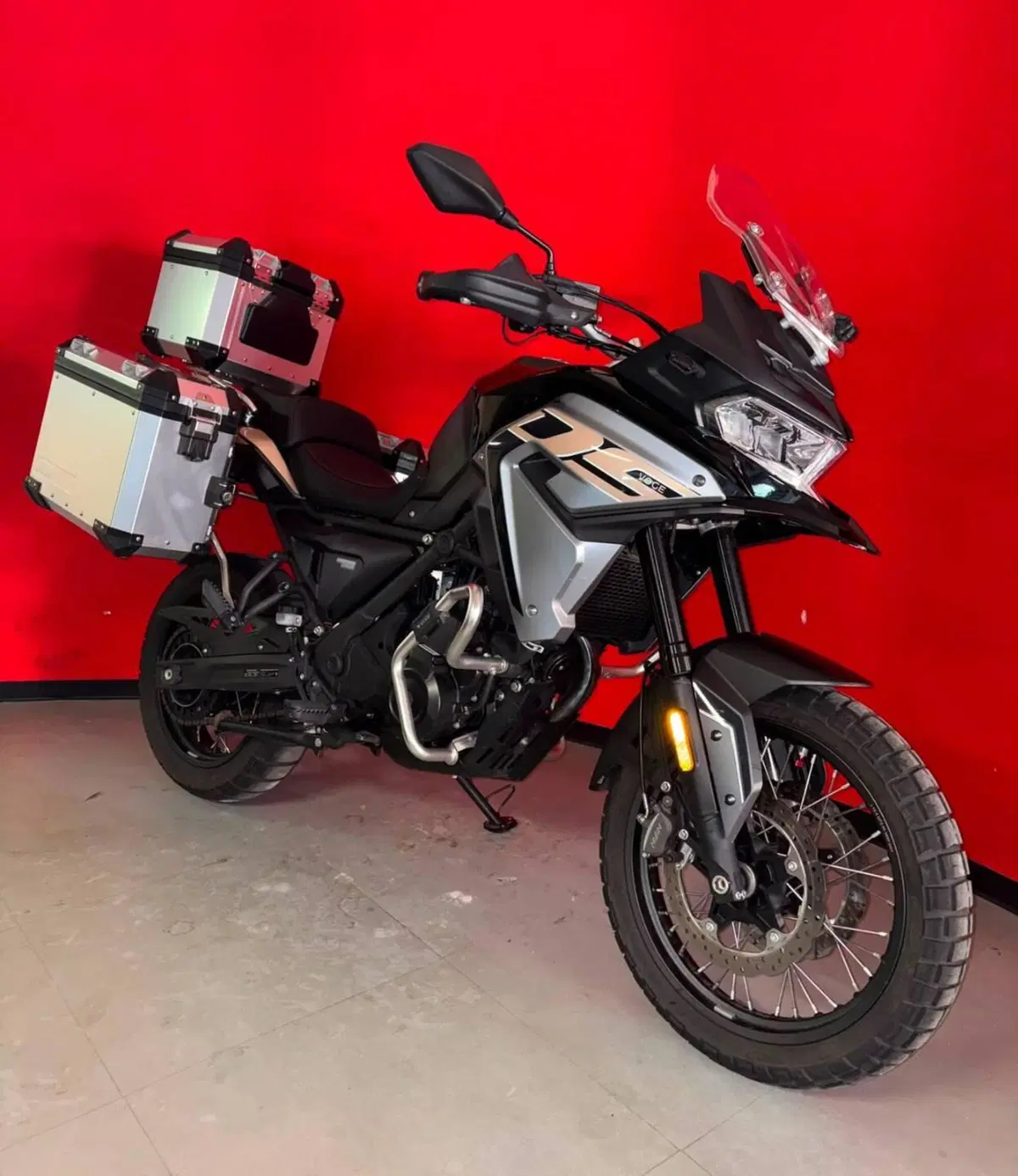 Voge Valico 650DSX (2021 - 24) (2)