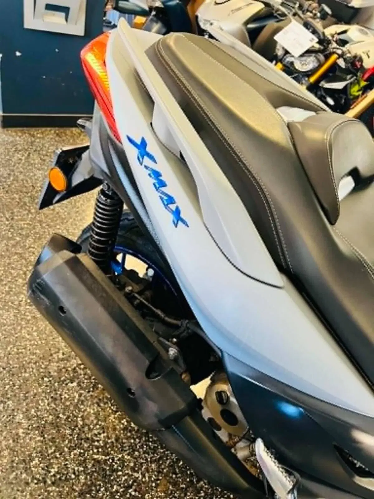 Yamaha X-Max 300 (2021 - 24) (7)