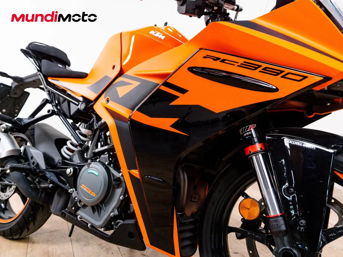 KTM RC 390 (2022 - 26) (5)