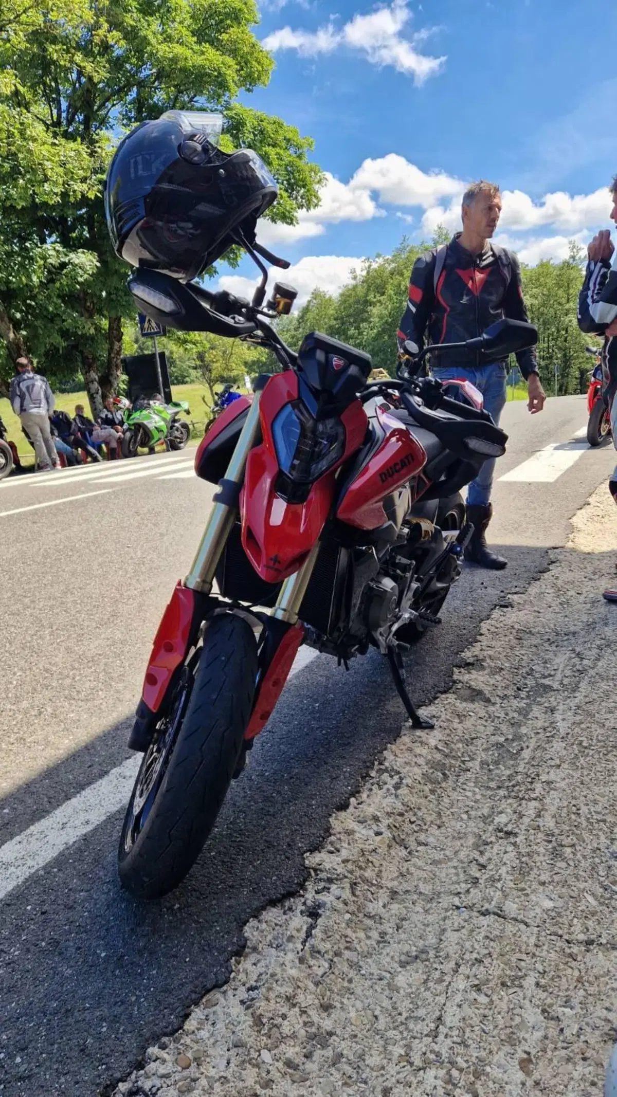 Ducati Hypermotard V2 (2026) (6)