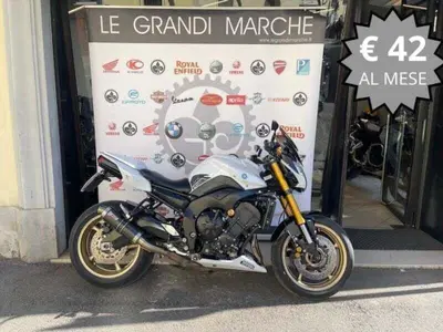 Yamaha FZ8 (2010 - 12) usata