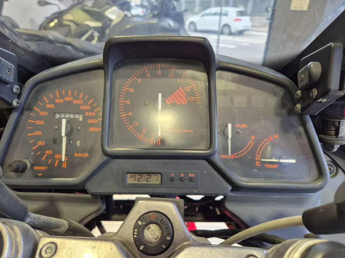 Honda VFR 750 F (1986 - 87) (4)