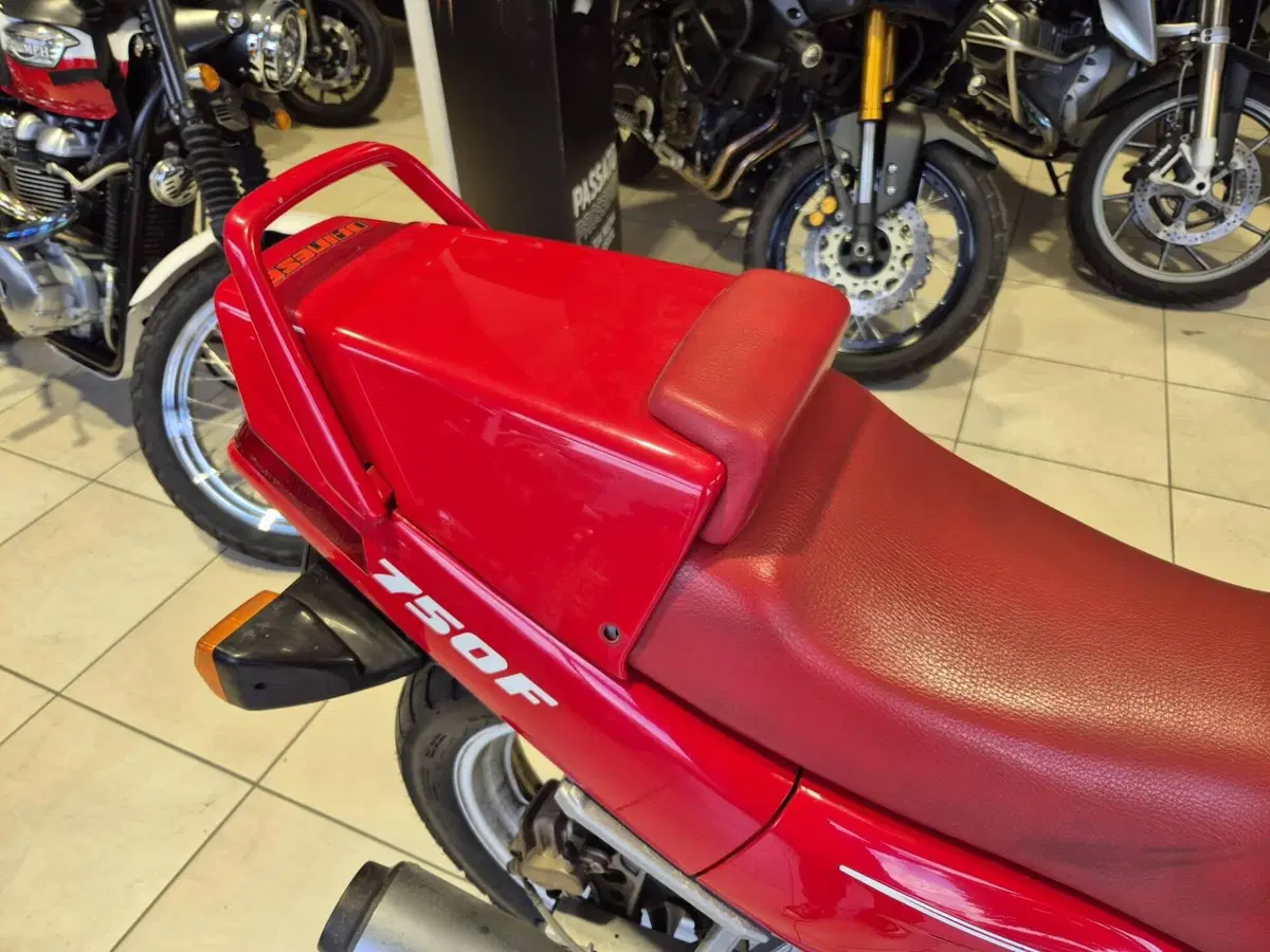 Honda VFR 750 F (1986 - 87) (13)