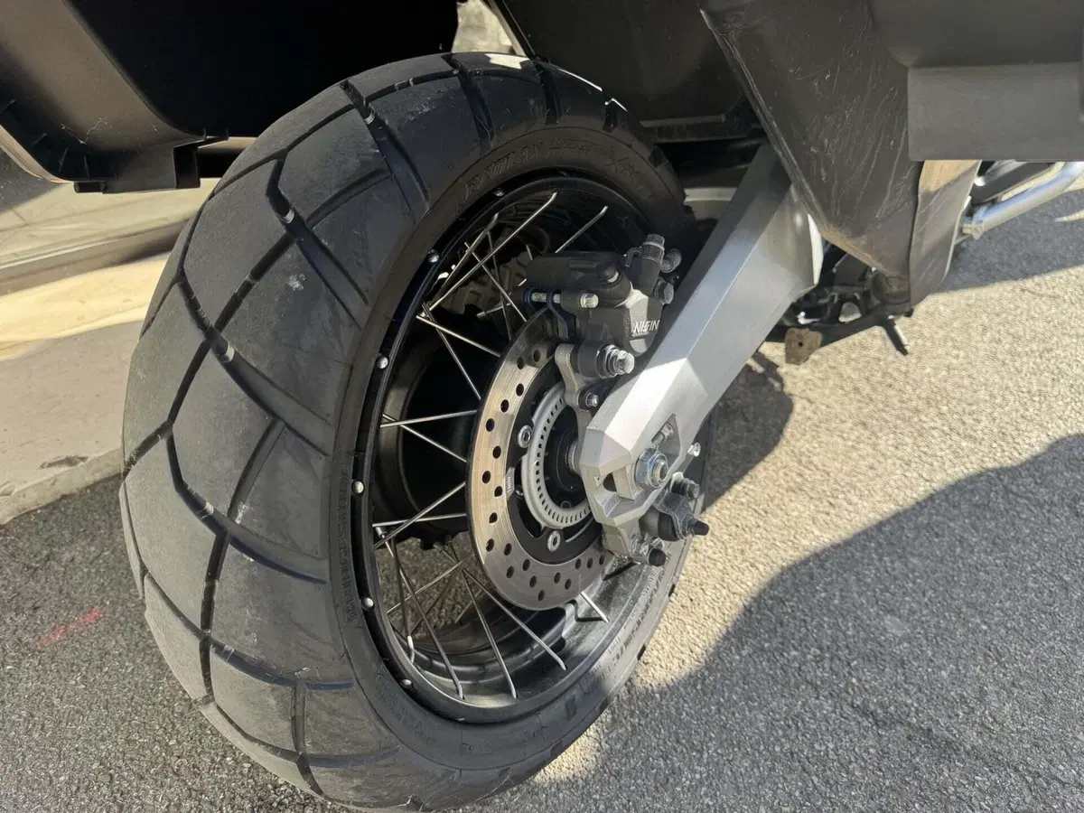 Honda X-ADV 750 (2025 - 26) (2)