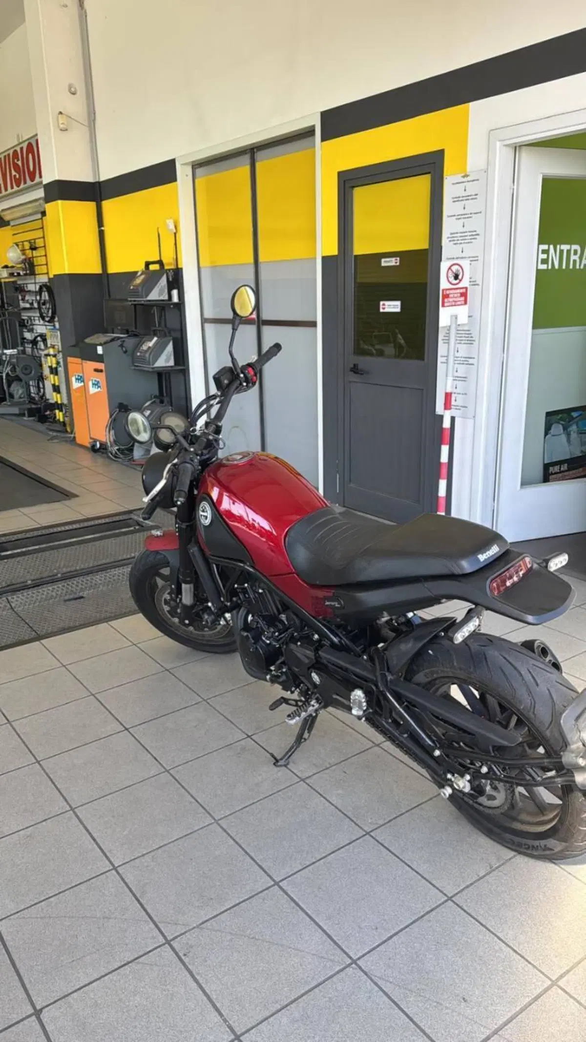 Benelli Leoncino 500 ABS (2017 - 20) (4)