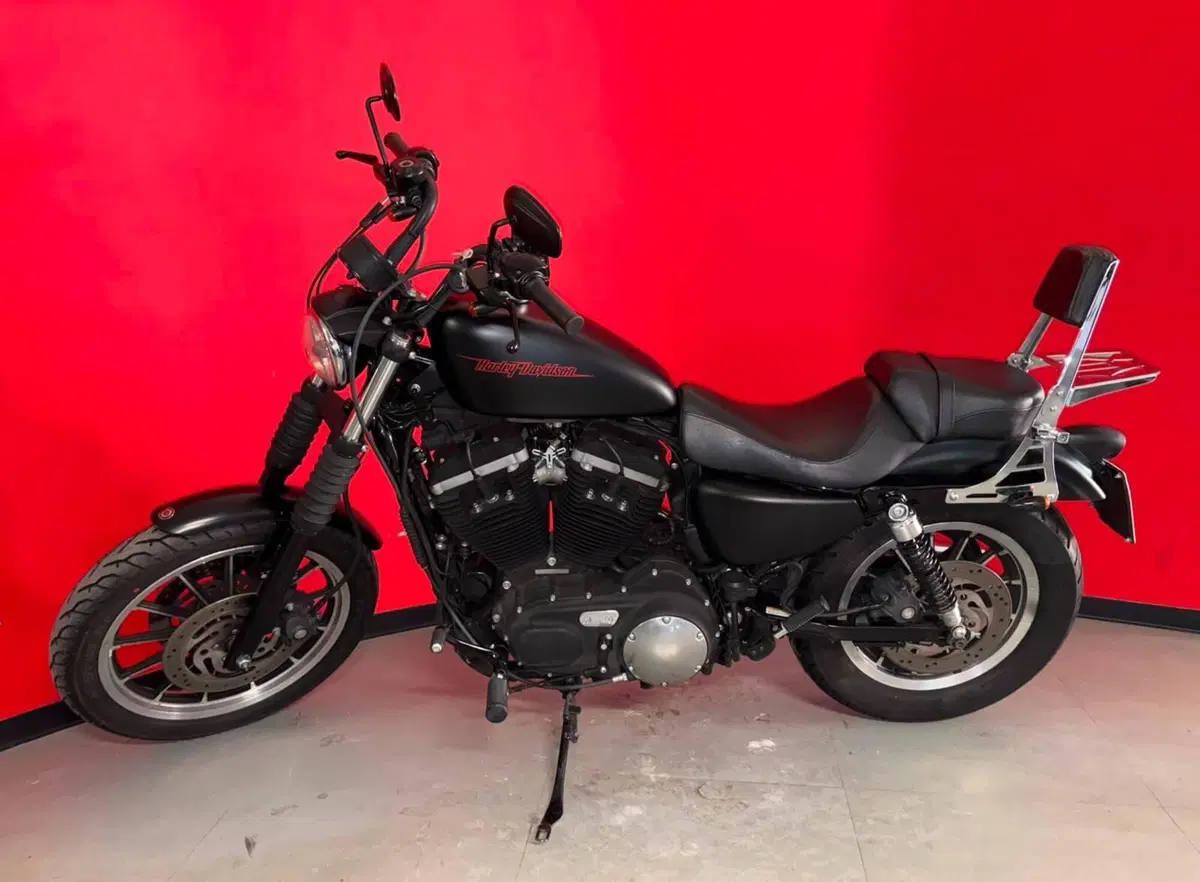 Harley-Davidson 883 R (2008 - 16) - XL 883R (3)