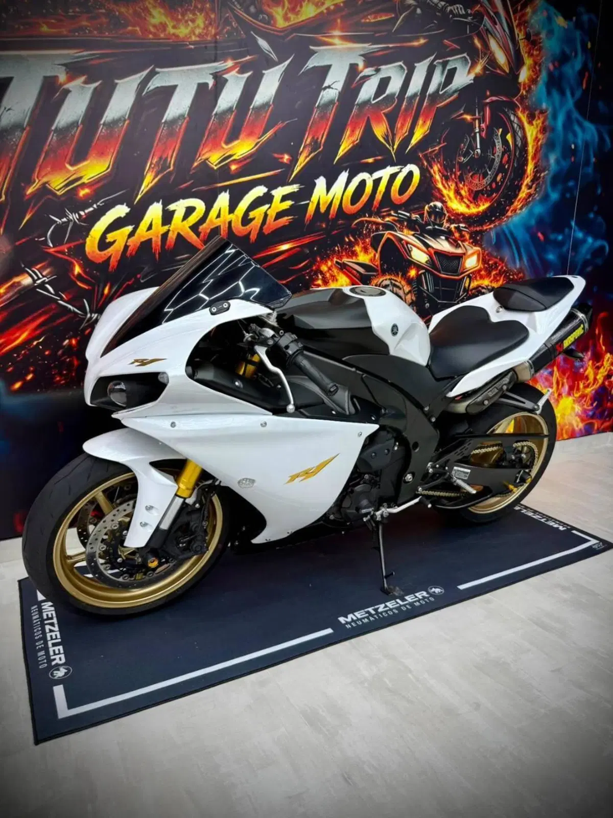 Yamaha YZF R1 (2015 - 16) (5)