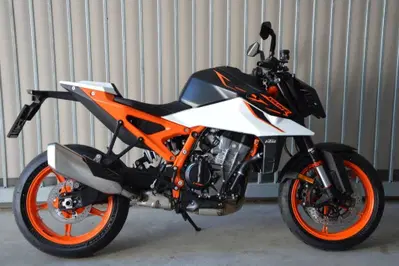 KTM 990 Duke R (2026) nuova