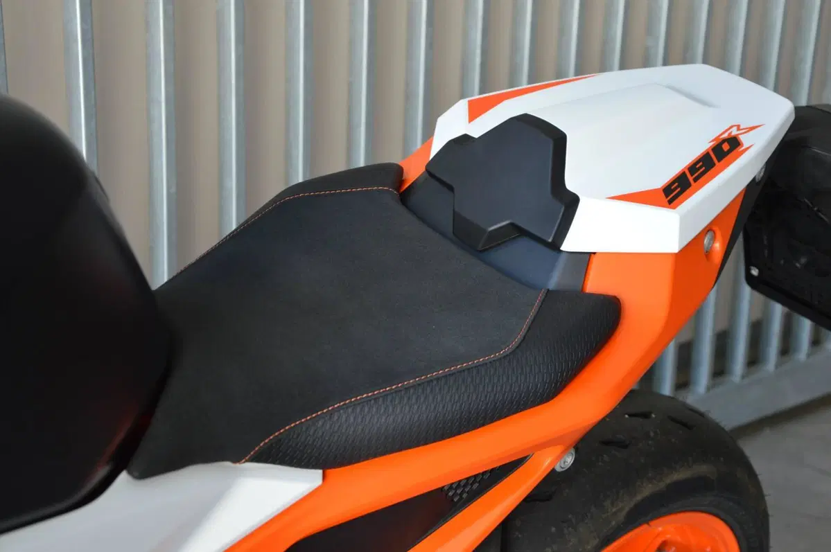KTM 990 Duke R (2026) (11)