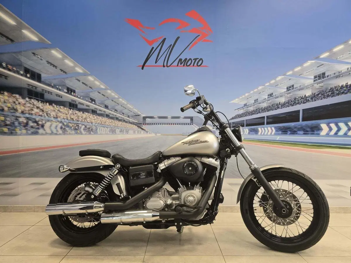 Harley-Davidson 1584 Street Bob (2008 - 15) - FXDB