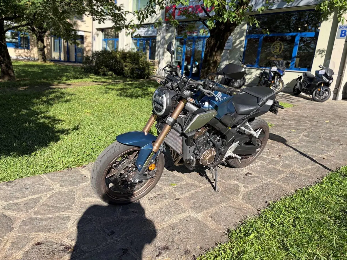 Honda CB 650 R (2021 - 23) (2)