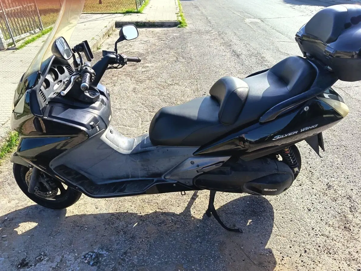 Honda Silver Wing 400 (2006 - 09) (3)
