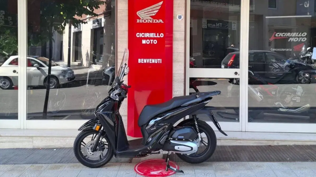Honda SH 150 (2026) (2)