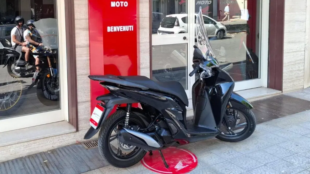 Honda SH 150 (2026) (8)
