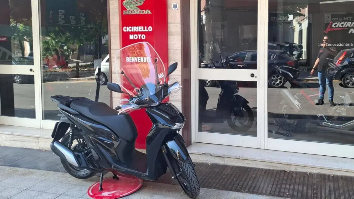 Honda SH 150 (2026) (9)