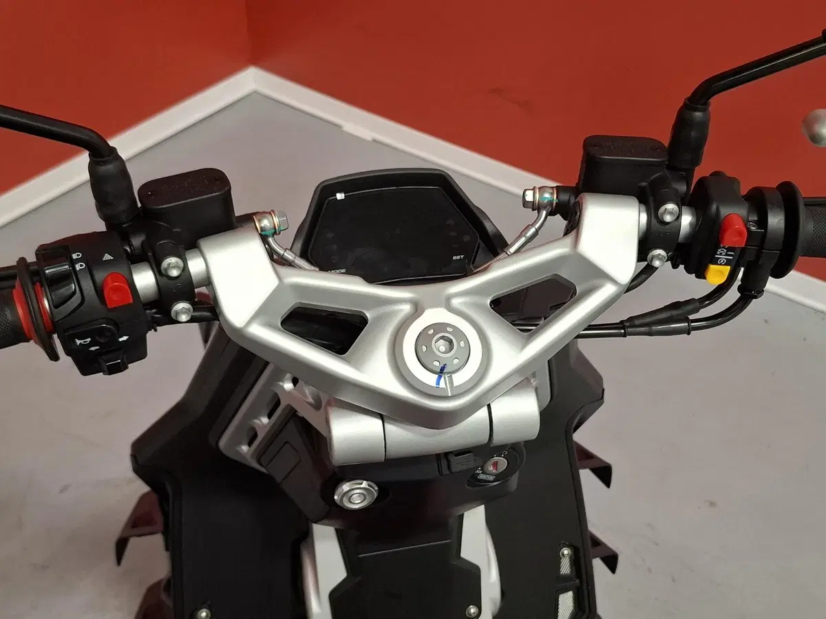 Italjet Moto Dragster 300 (2024) (9)