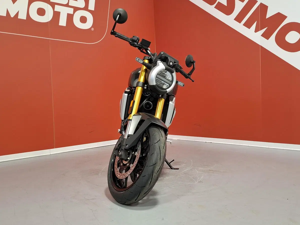 Suzuki GSX-8S (2025 - 26) (5)
