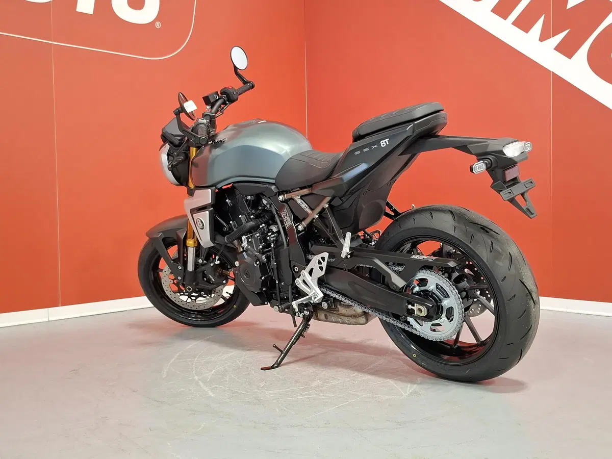 Suzuki GSX-8S (2025 - 26) (4)
