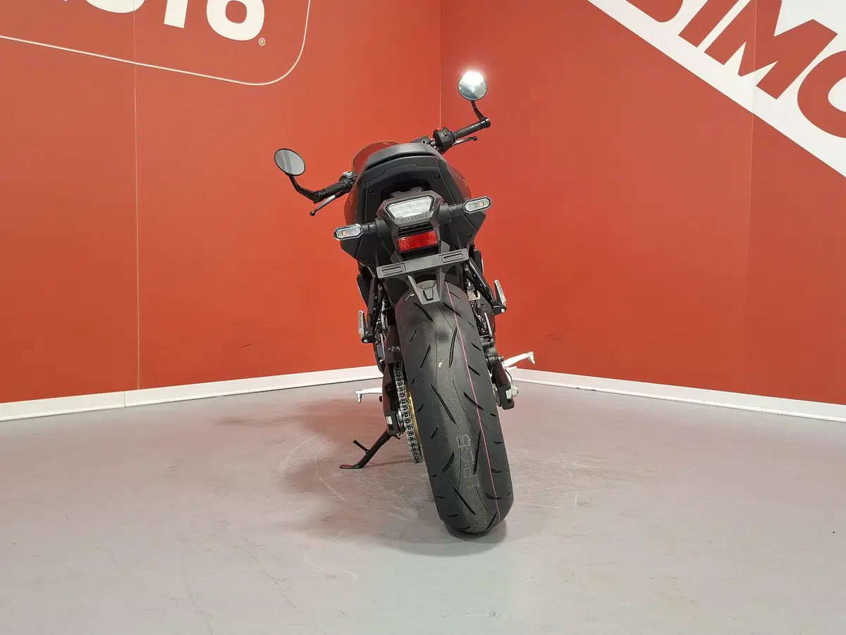Suzuki GSX-8TT (2025 - 26) (6)