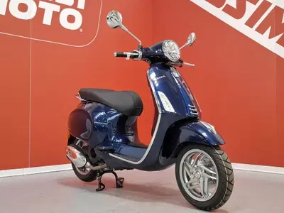 Vespa Primavera 150 (2024 - 25) nuova