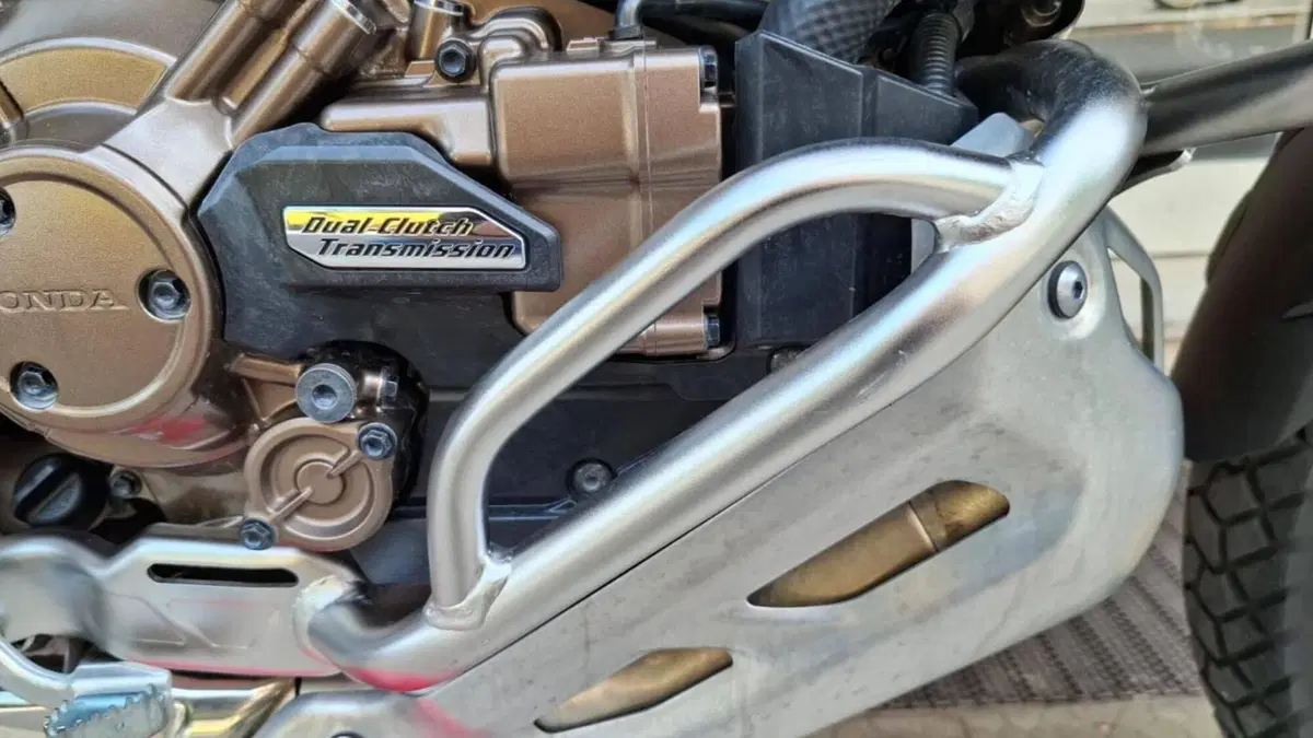 Honda Africa Twin CRF 1100L (2020 - 21) (9)