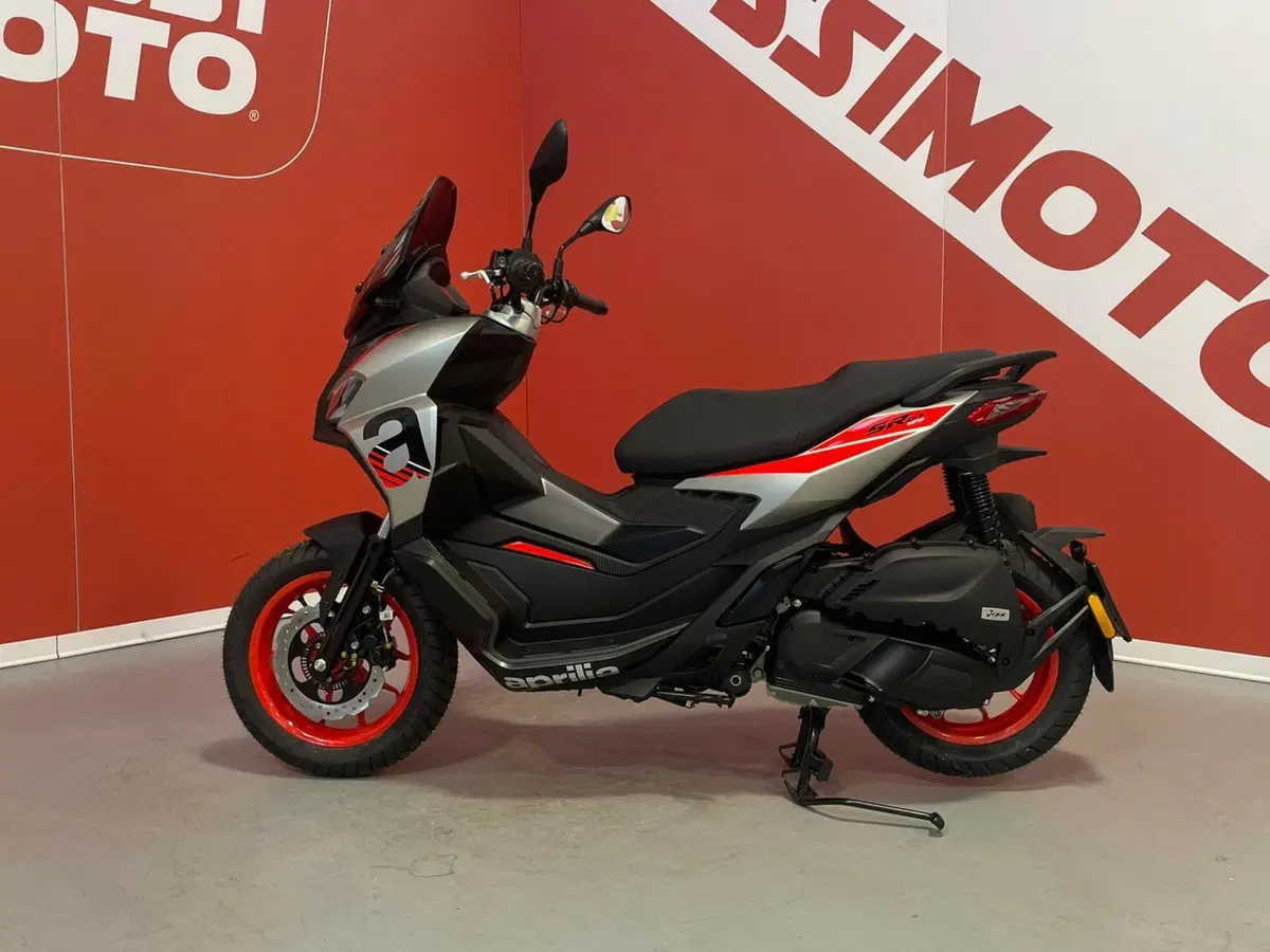 Aprilia SR GT 125 Sport (2025 - 26) (4)