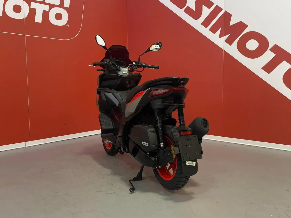 Aprilia SR GT 125 Sport (2025 - 26) (7)