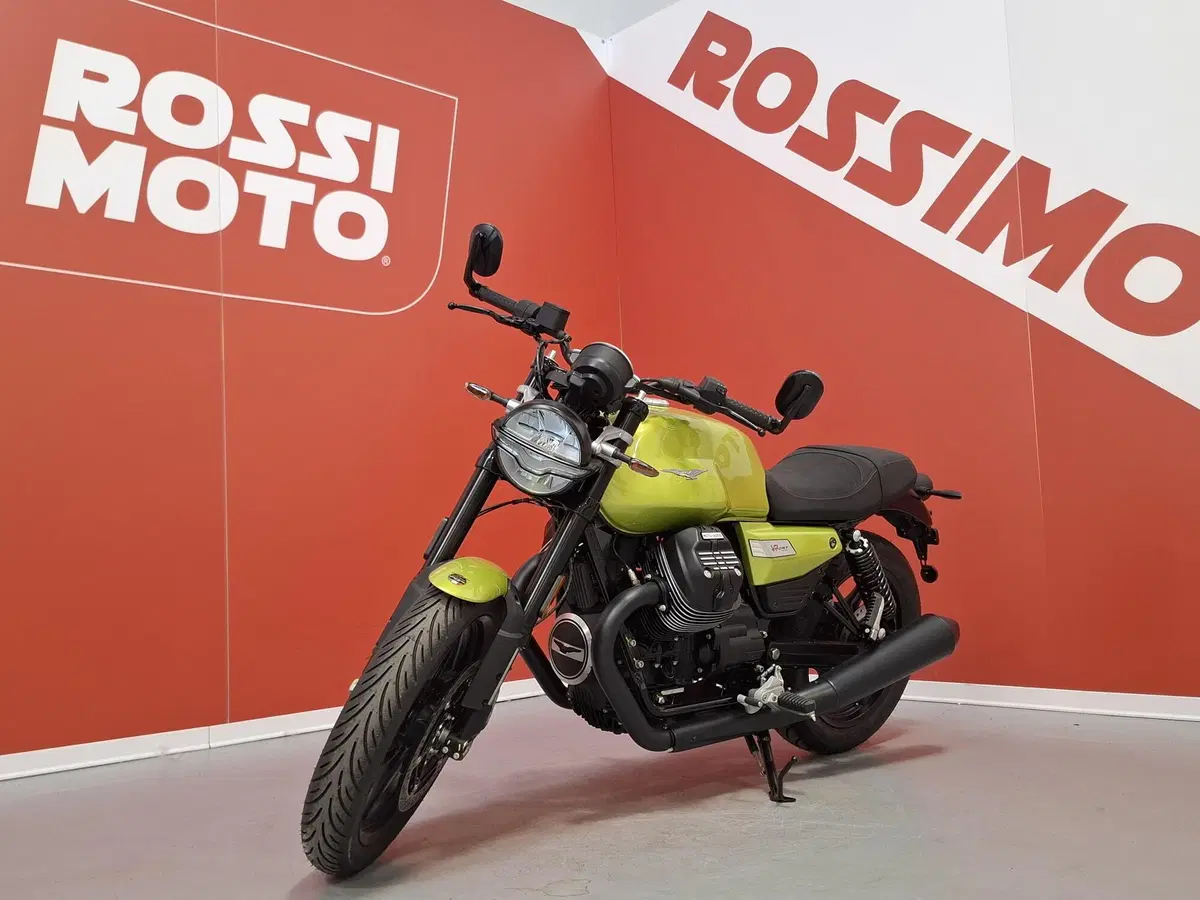 Moto Guzzi V7 Sport (2025 - 26) (2)