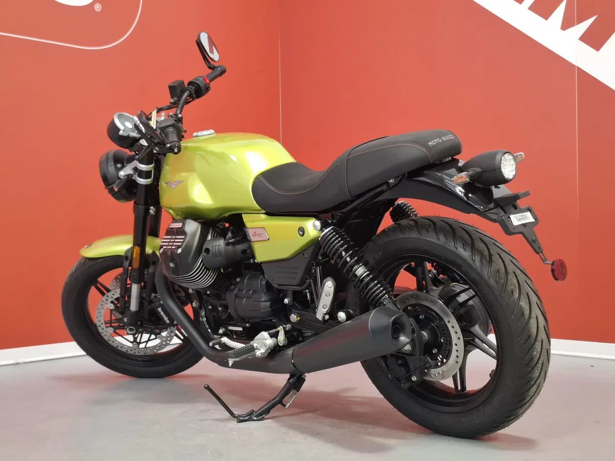 Moto Guzzi V7 Sport (2025 - 26) (4)