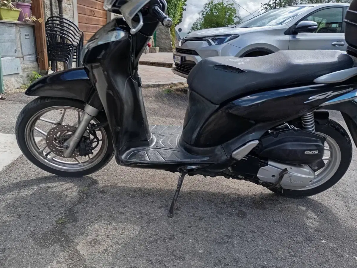 Honda SH 125 Mode (2013 -16) (5)