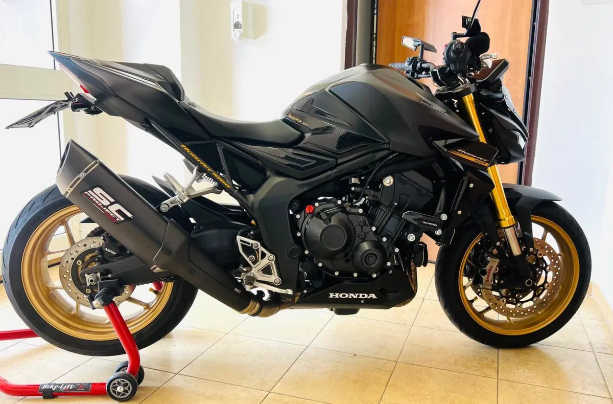 Honda CB 1000 Hornet SP (2025 - 26) (10)