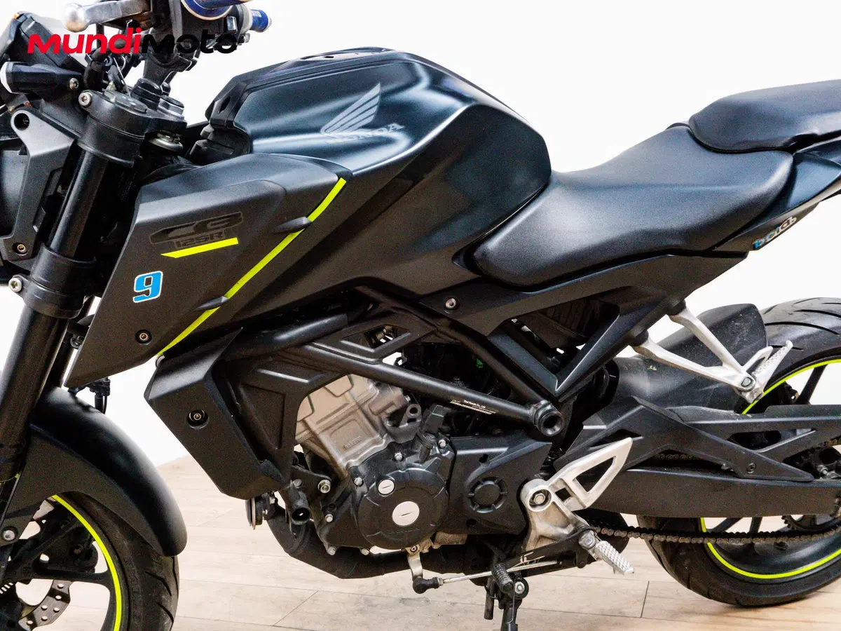 Honda CB 125 R (2024 - 26) (8)