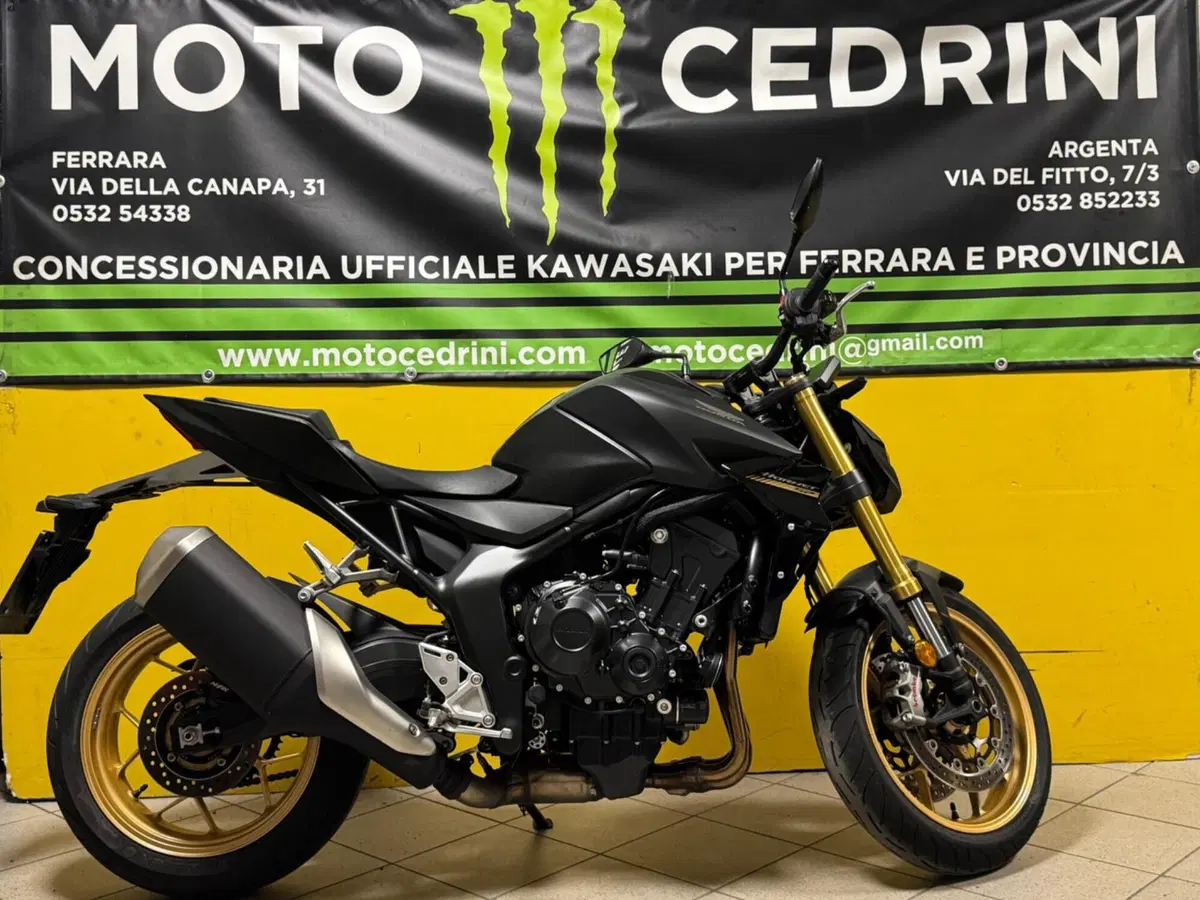 Honda CB 1000 Hornet (2025 - 26) (3)