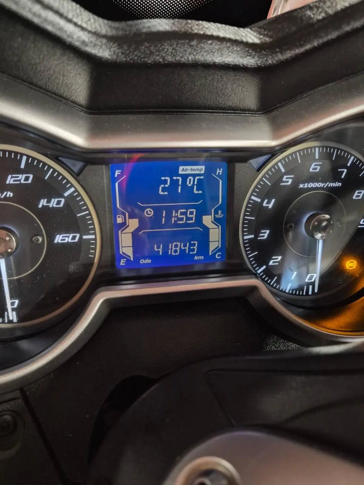 Yamaha X-Max 300 ABS (2017 - 20) (13)