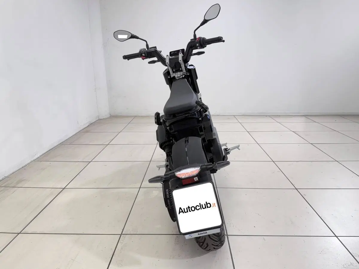 Bmw CE 02 (2024 - 26) (7)