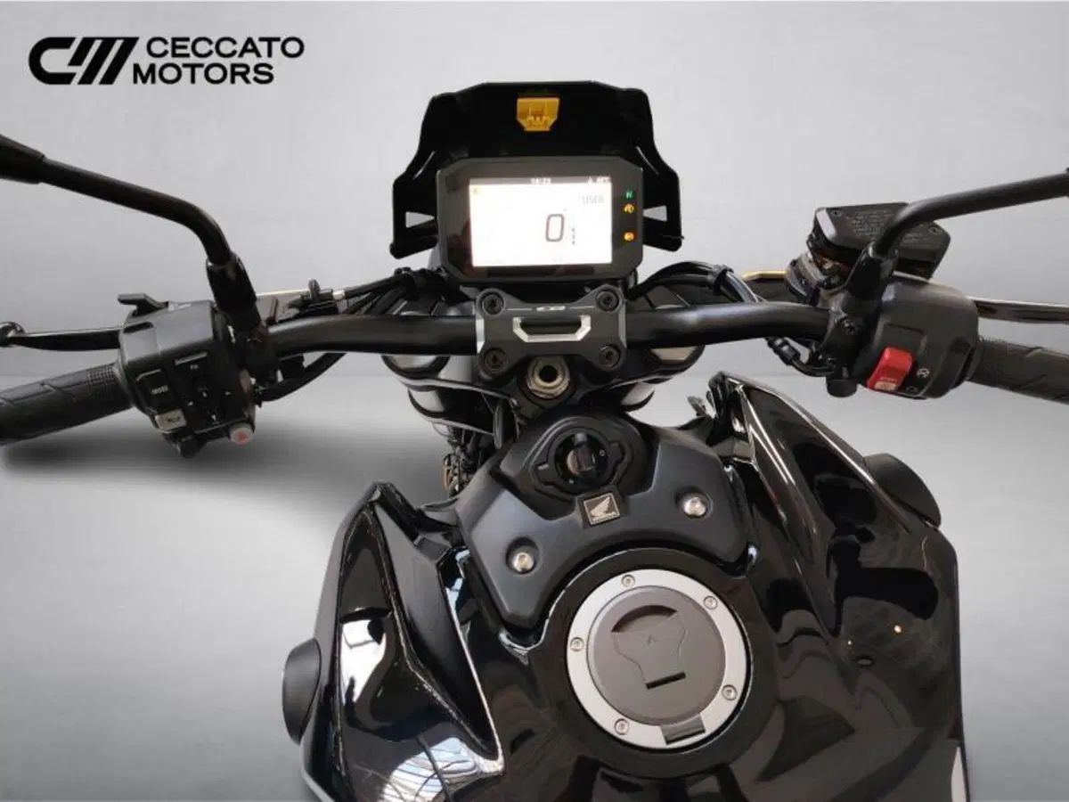 Honda CB 1000 R Black Edition (2021 - 25) (11)