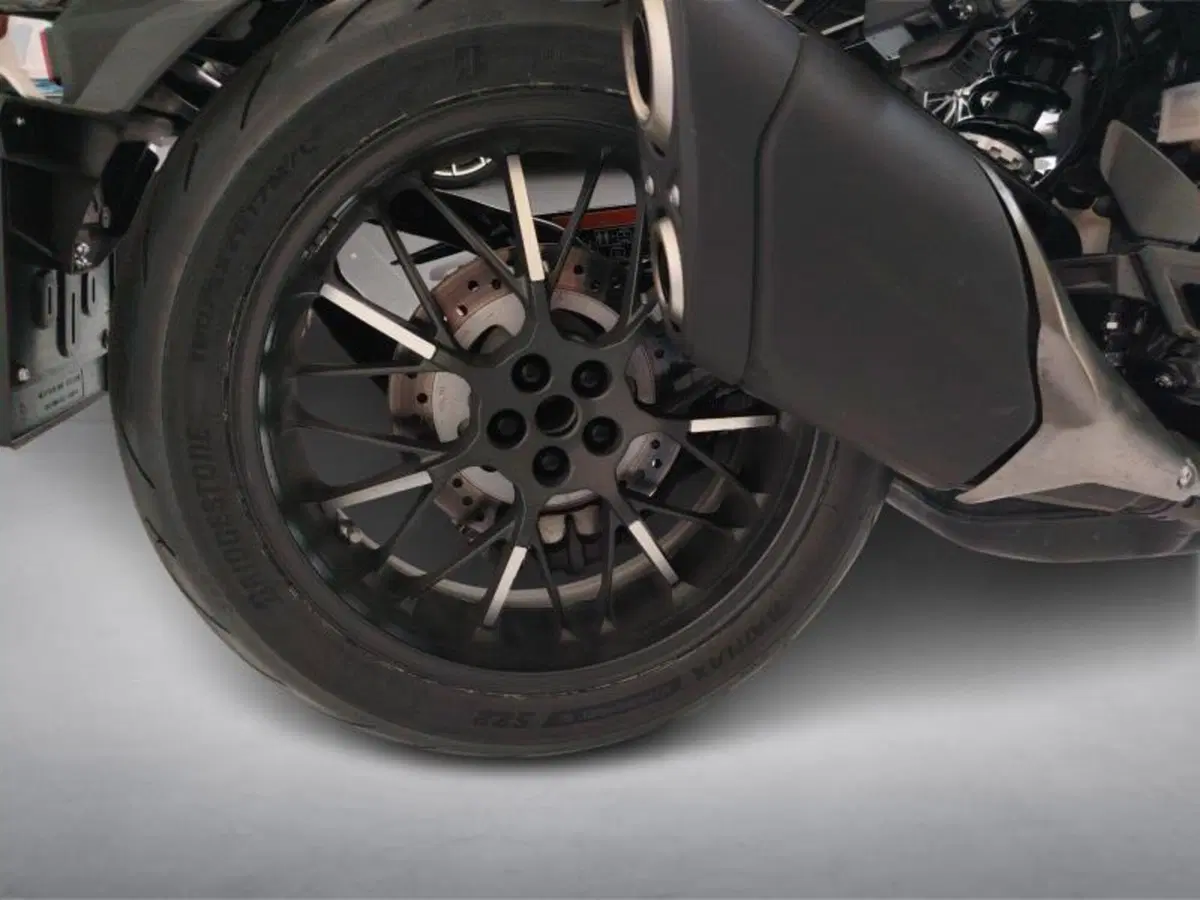 Honda CB 1000 R Black Edition (2021 - 25) (14)