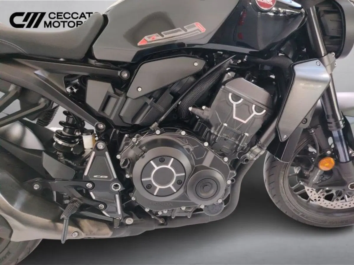 Honda CB 1000 R Black Edition (2021 - 25) (15)