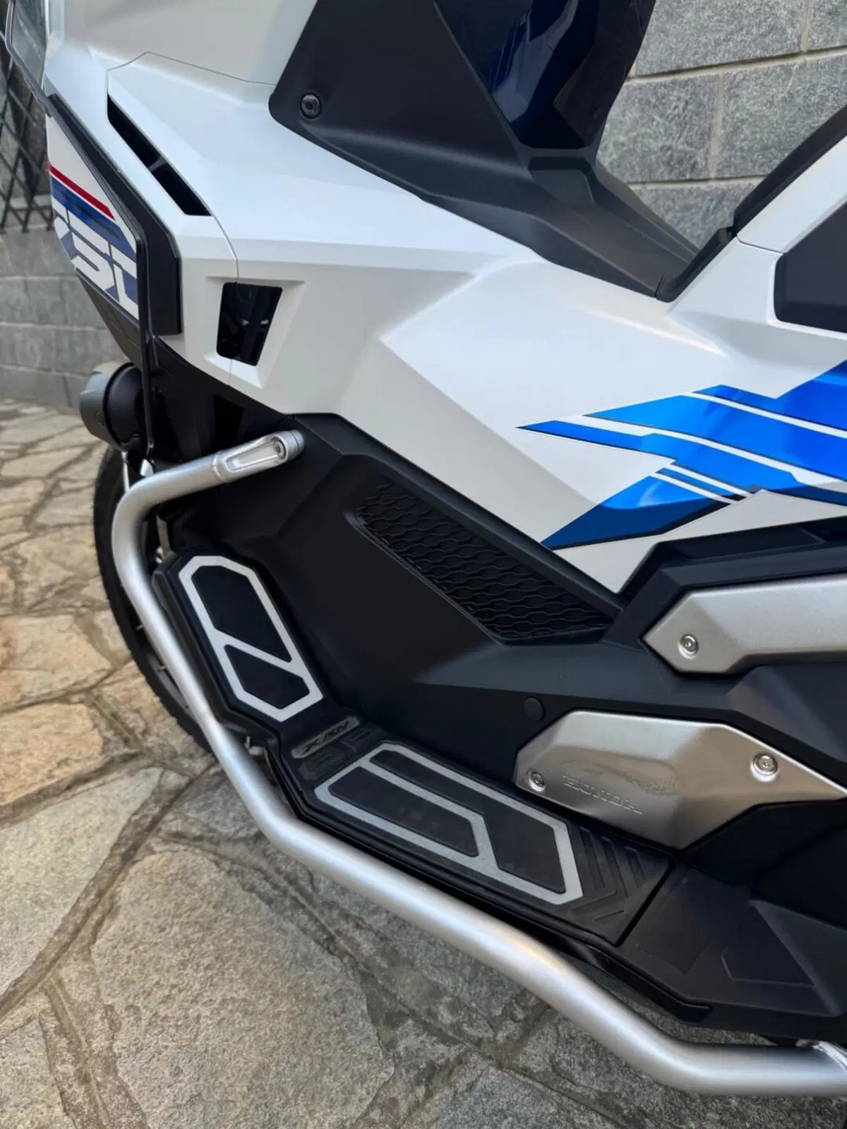 Honda X-ADV 750 Special Edition (2026) (10)