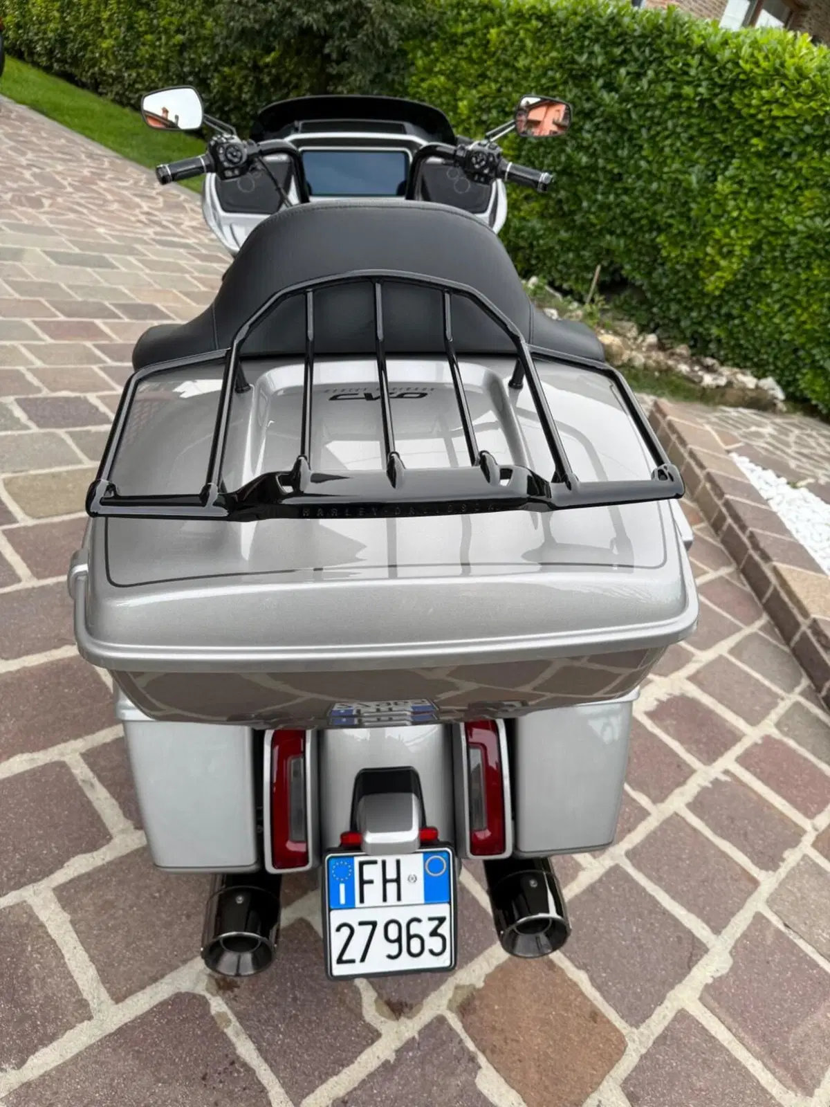 Harley-Davidson CVO Road Glide (2023) (10)
